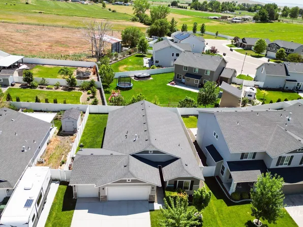 1923 W Deserthawk Dr, Kuna, ID 83634