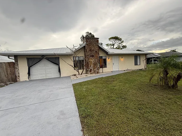 2289 SE Carnation Ave — Photo 13