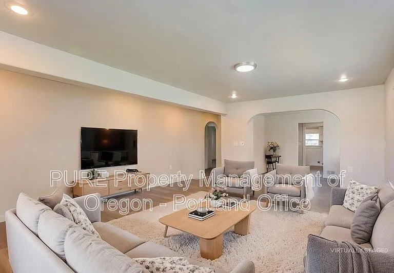 4632 SE 122nd Ave #D — Photo 2
