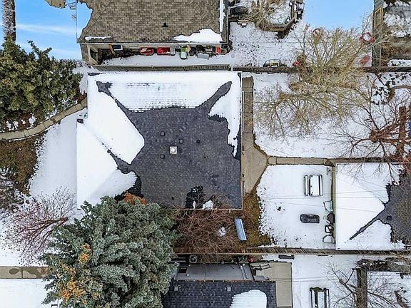 4th image of 1107 N 19th Ave NW