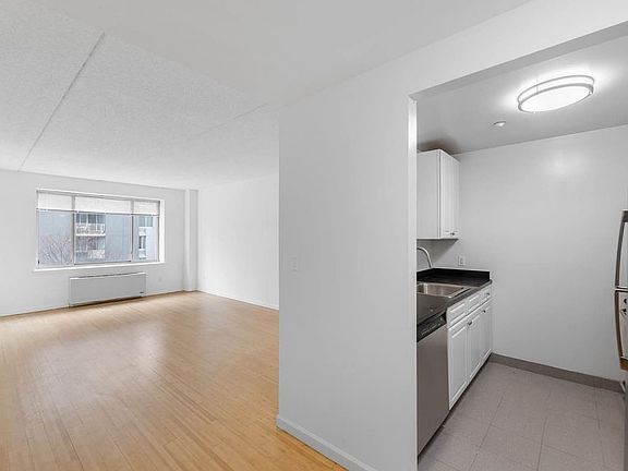 5th image of 1955 1st Ave APT 409