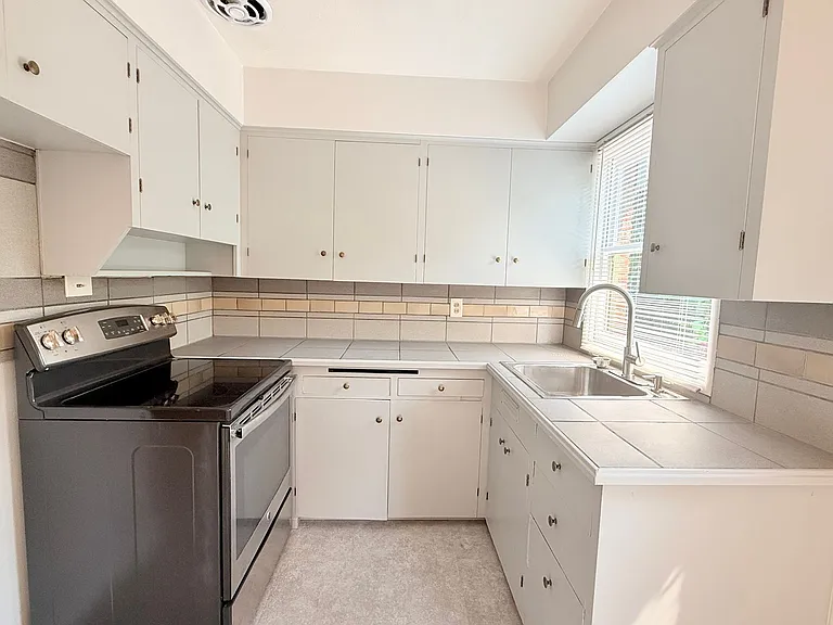PLF1148 — Photo 15
