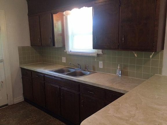 3rd image of 5315 Michigan Ave