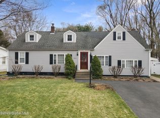 3013 Evelyn Dr, Schenectady, NY 12303
