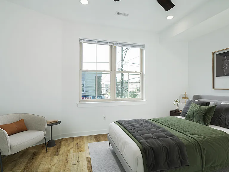 1701 S 24th St #3 — Photo 3