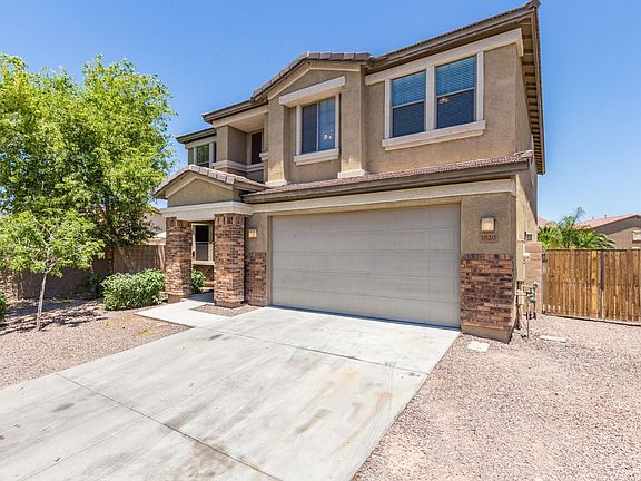 3rd image of 1020 E Nickleback St
