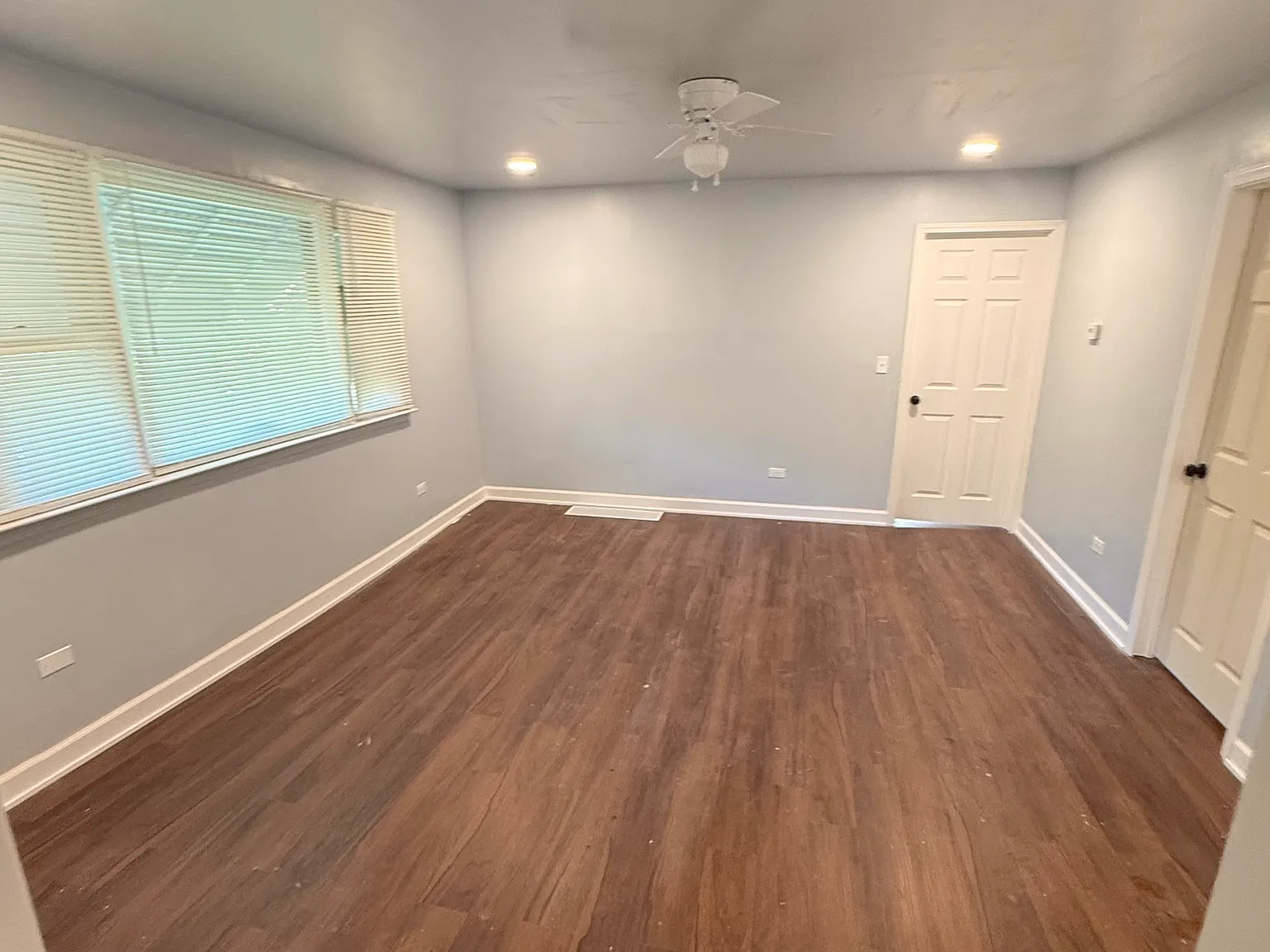 3 bed, 1500 sqft, $2,200 — Photo 4