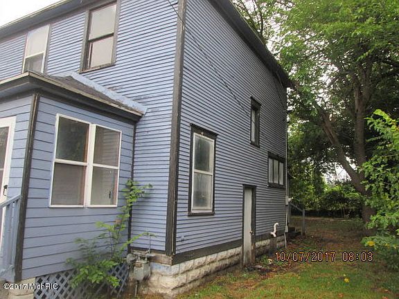 2nd image of 463 Umatilla St SE