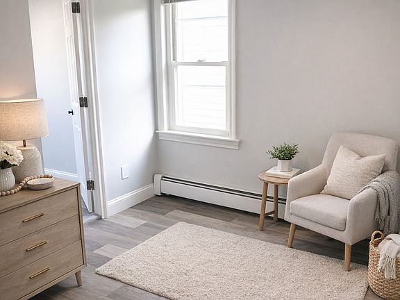 3rd image of 15 Rock St Unit 1