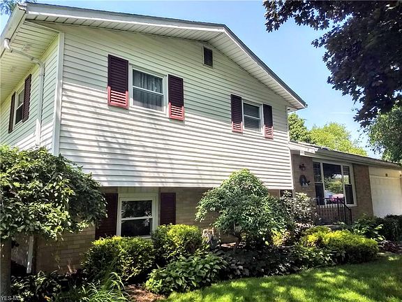 3rd image of 7351 Gayview St