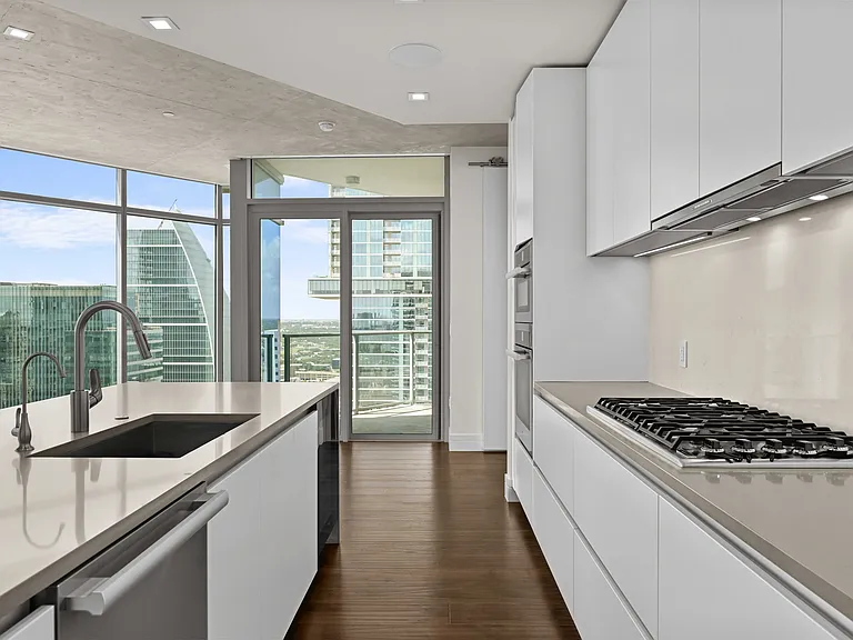 501 West Ave #3201 — Photo 7