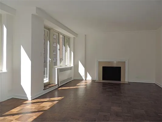 Rented by essential NEW YORK Real Estate | media 8