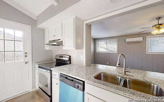 4th image of 7015 Forest Moss St