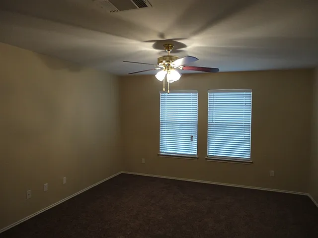 610 Carole Cv — Photo 9
