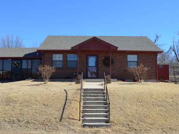 410 C Ave, Cement, OK 73017
