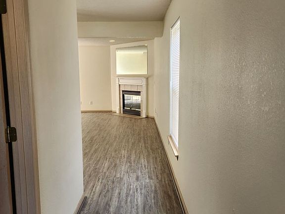 3rd image of 1209 Pebblecreek Dr APT D