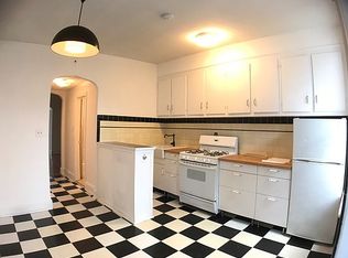 606 Manhattan Ave APT 3L, Brooklyn, NY 11222