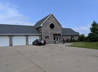 8453 County Road M, Larsen, WI 54947