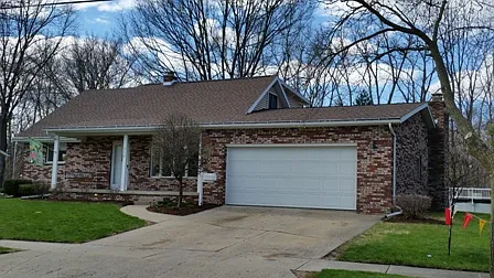 216 Oakland Dr photo 1