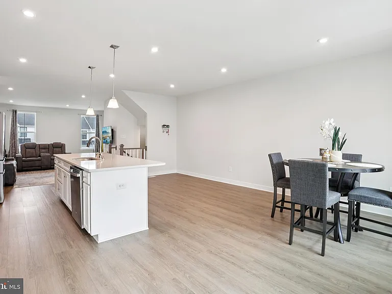 47 Rosemary Way — Photo 10