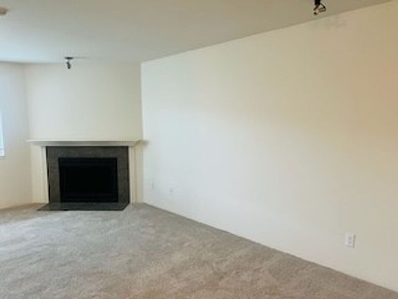 3rd image of 17512 83rd Pl NE APT D204