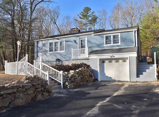 305 Shady Hill Dr, East Greenwich, RI 02818