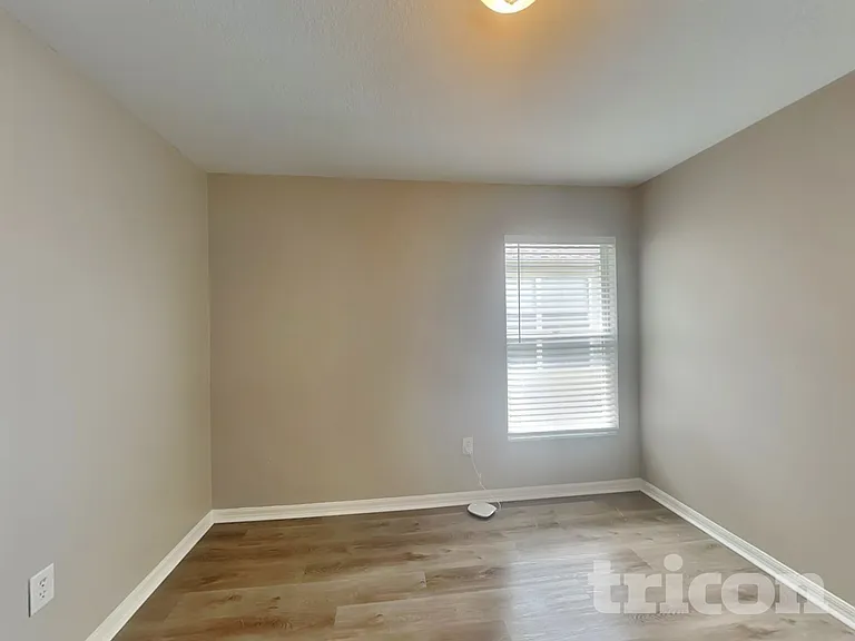 29250 Yarrow Dr — Photo 13