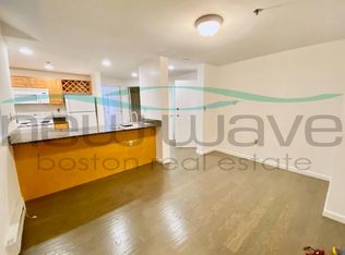 24 Queensberry St #DD, Boston, MA 02215