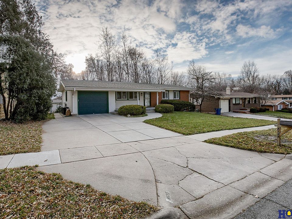 1st image of 8125 Sanborn Dr