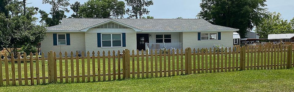 1st image of 10807 NW May Dean Dr