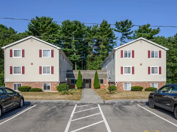 5 Royal Dane Dr APT 37, Marshfield, MA 02050