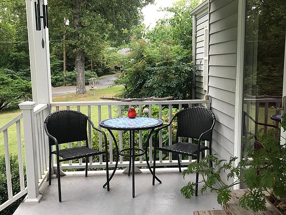 2nd image of 3519 Oak Knoll Dr