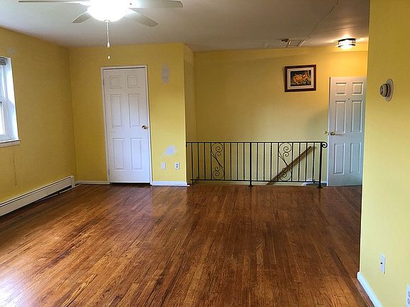 5th image of 2-26B Virginia Dr #B