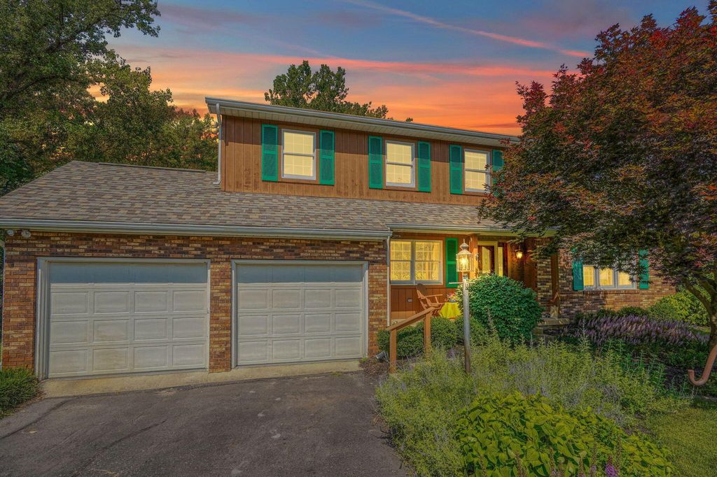 Real estate listing image