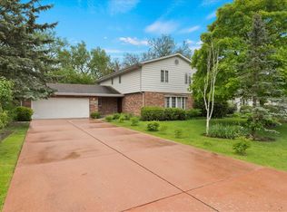 1635 Central Ave, Northbrook, IL