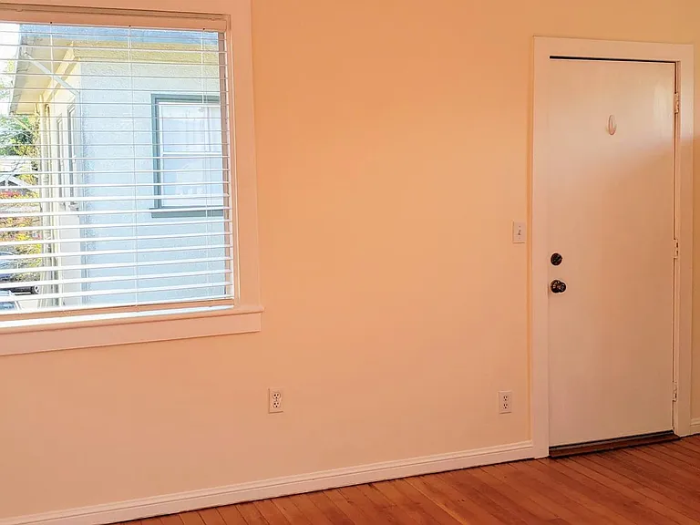 5913 Chabot Rd — Photo 14