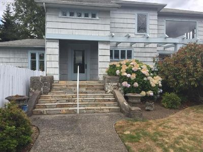 7581 N Edgewater St, Portland, OR, 97203