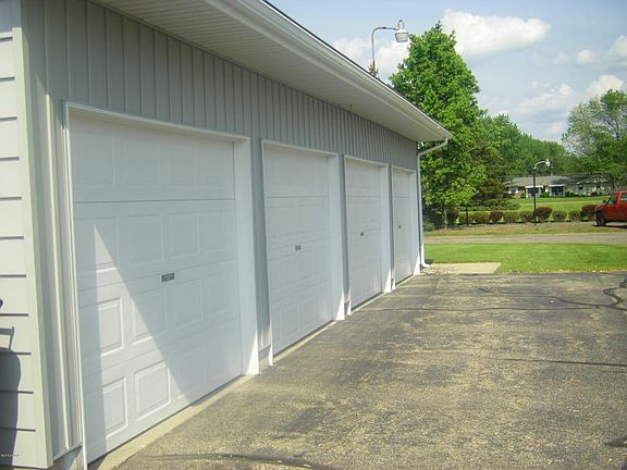 4th image of 723 Blue Ash Dr SE
