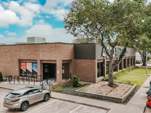 4800 Real Estate Center - Ste 100, 4800 N Navarro St, Victoria, TX 77904