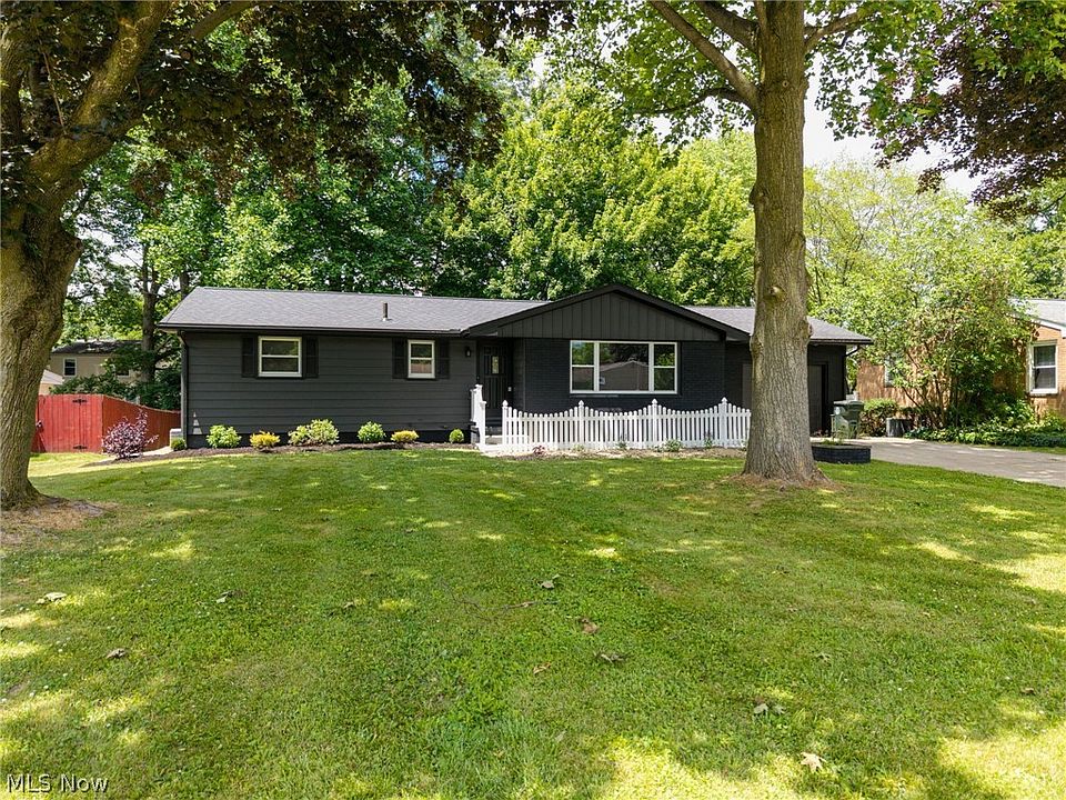 1st image of 478 Bicksler Dr