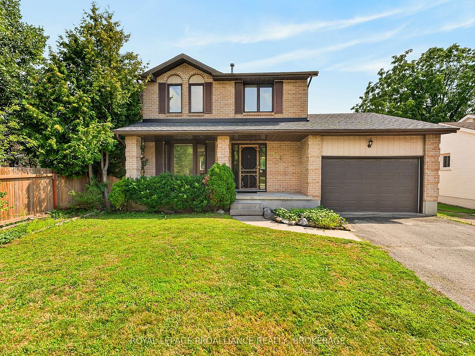 1st image of 812 Lancaster Dr