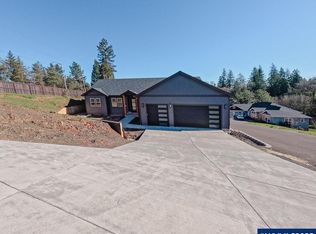 1591 Kallie Pl NW, Albany, OR 97321