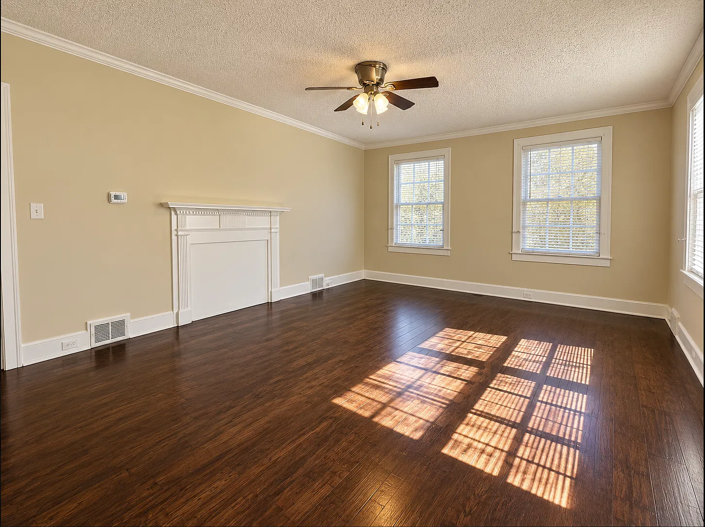 2 bed, $925 — Photo 3
