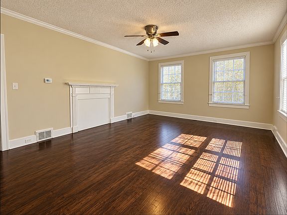 3rd image of 1001 W Palmetto St
