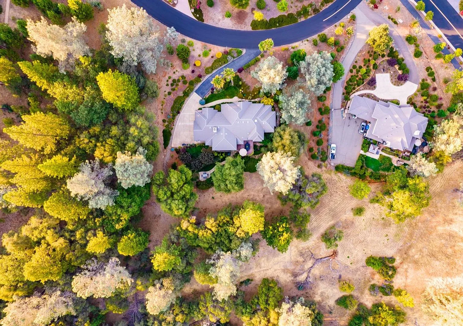 Stunning 4-Bedroom Home in Prestigious Winchester Country Club Community — Photo 4