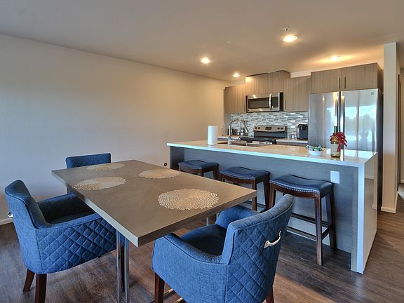 4th image of 3820 Copper Ave NE #B