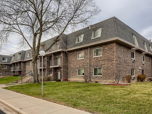 2nd image of 920 Jonathon Ct #6-207