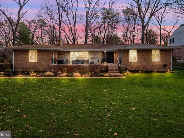 139 Downing Dr, Severna Park, MD 21146