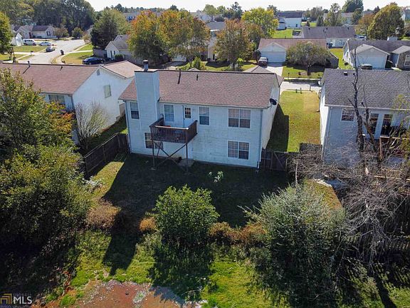 5th image of 528 Lakecourt Dr