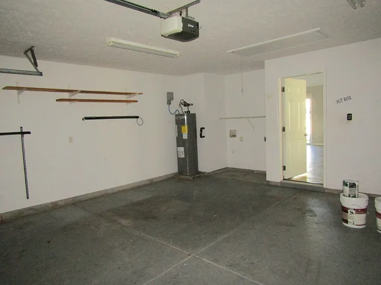 151 Heath Dr — Photo 24